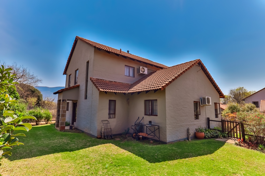 4 Bedroom Property for Sale in The Coves North West